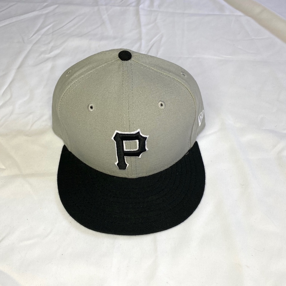 Men’s Pittsburgh Fitted Hat